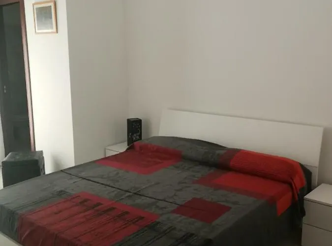 Confortable In * Васто